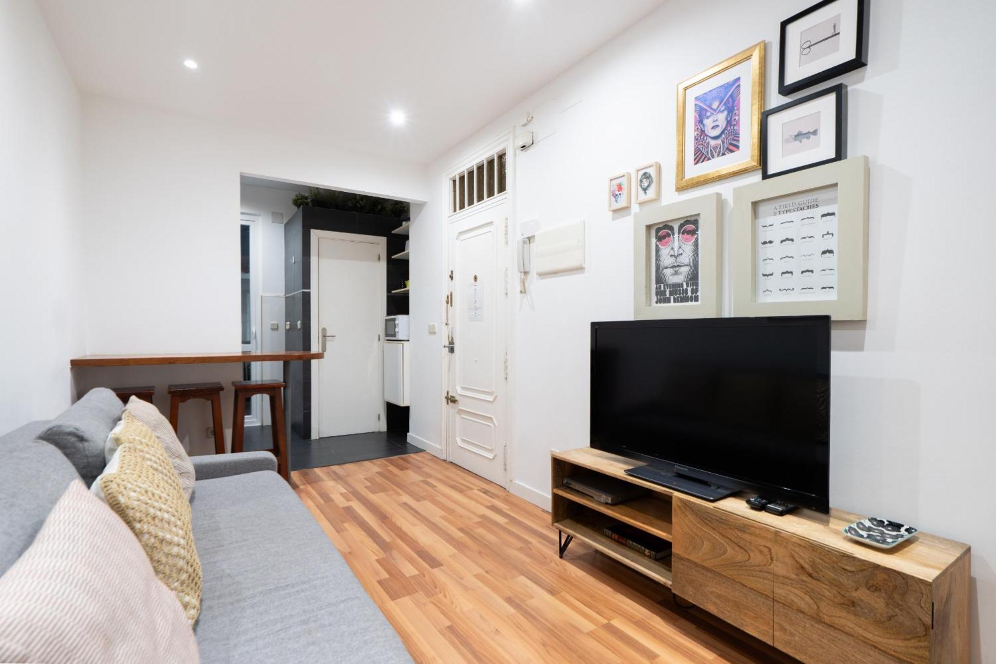 Apartamento En La Plaza De Lavapies Alquiler Temporal Madrid Buitenkant foto