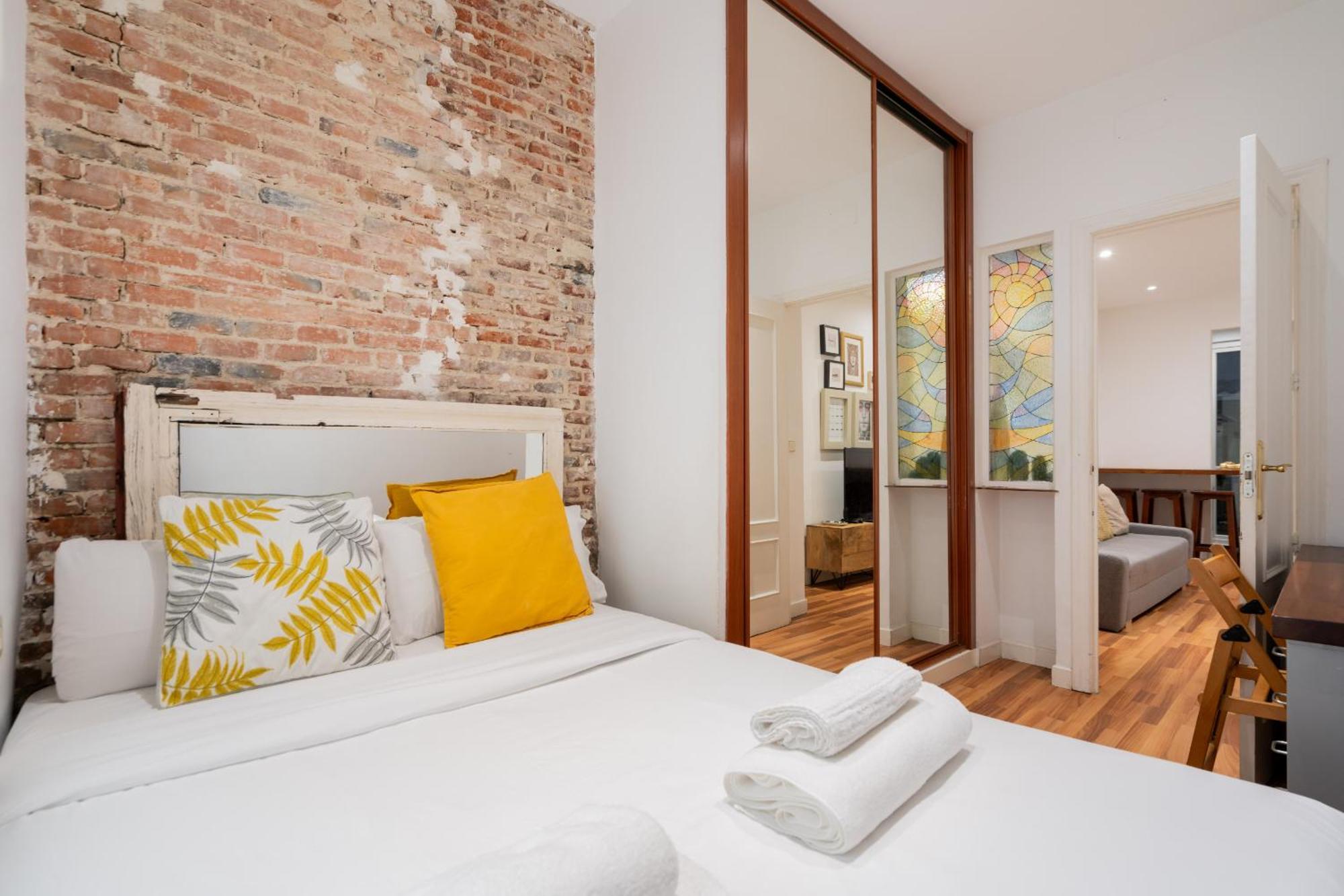 Apartamento En La Plaza De Lavapies Alquiler Temporal Madrid Buitenkant foto